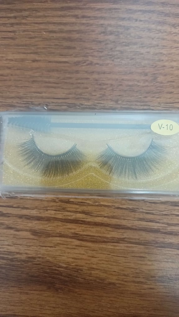 Solid Gold Eyes Natural Faux Mink Lashes - 3D
